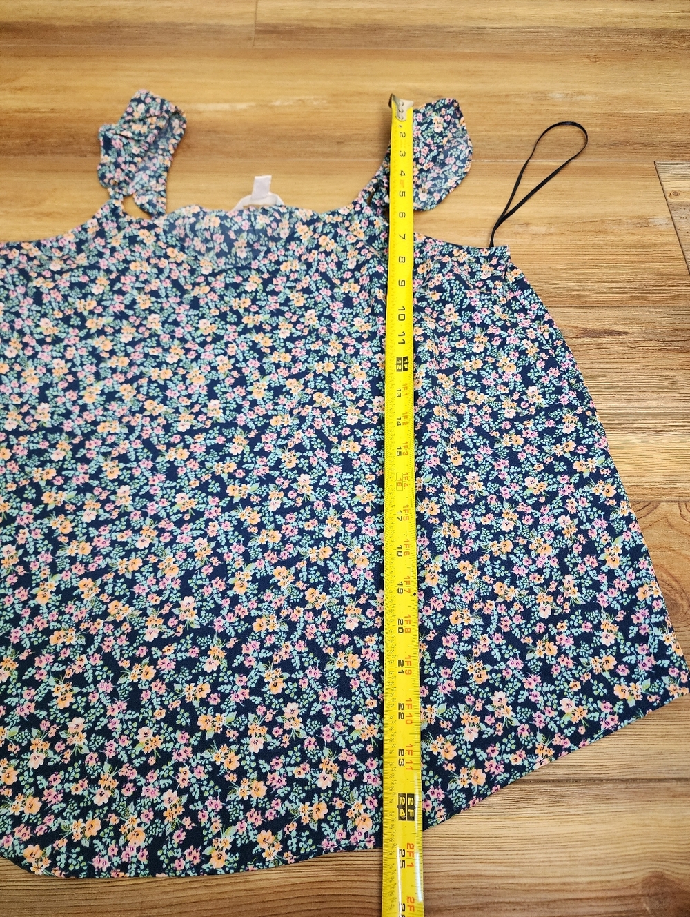 LC Lauren Conrad Ruffle Sleeve Tank Top Women's M Blue Ditsy Floral - Picture 6 of 7